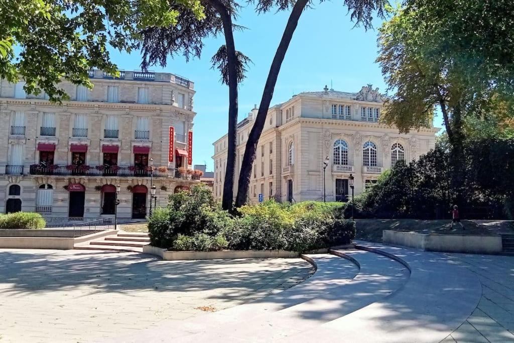 Les Loges Du Theatre Degustation Champagne Offerte Jacuzzi Sauna Jeux Velos Maison Prive 150M2 Historique 14Pers Max Emplacement Exceptionnel Et Chic, 200M De L'Avenue De Champagne, Gare, Musee, Jardins, Restaurations, Toutes Commodites Épernay Exteriér fotografie