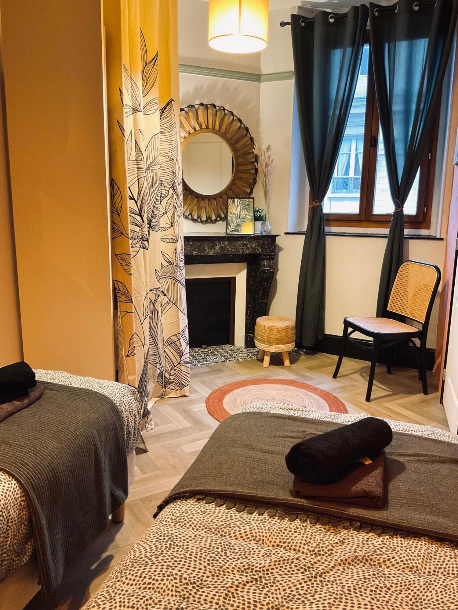 Les Loges Du Theatre Degustation Champagne Offerte Jacuzzi Sauna Jeux Velos Maison Prive 150M2 Historique 14Pers Max Emplacement Exceptionnel Et Chic, 200M De L'Avenue De Champagne, Gare, Musee, Jardins, Restaurations, Toutes Commodites Épernay Exteriér fotografie