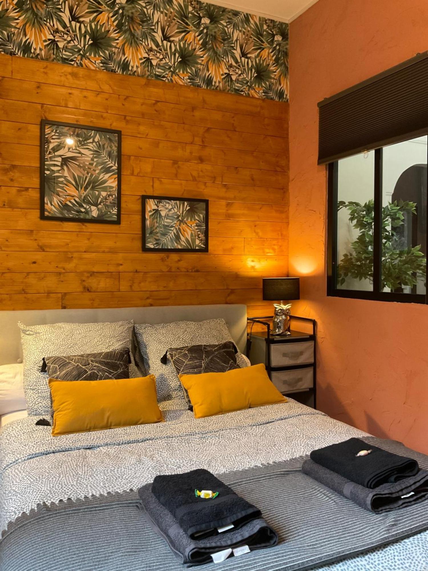 Les Loges Du Theatre Degustation Champagne Offerte Jacuzzi Sauna Jeux Velos Maison Prive 150M2 Historique 14Pers Max Emplacement Exceptionnel Et Chic, 200M De L'Avenue De Champagne, Gare, Musee, Jardins, Restaurations, Toutes Commodites Épernay Exteriér fotografie